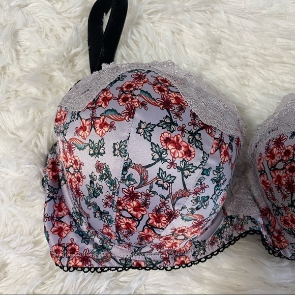 VICTORIA'S Secret Angels Lined Demi Bra. Floral Size 34DD - Picture 6 of 7